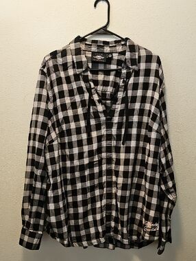 Harley-Davidson Black, White, and baby pink Plaid Lace Neck Shirt